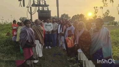 कसमार: सिंहपुर के शिवालय टोला में विधायक प्रतिनिधि शेरे आलम ने 100 KVA ट्रांसफार्मर का फीता काटकर उद्घाटन किया