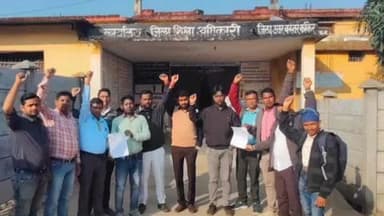 पखांजूर: टीचर्स पदोन्नति संघर्ष मोर्चा ने प्रधान पाठकों के रिक्त पदों की पदोन्नति और अन्य मांगों को लेकर दिया ज्ञापन