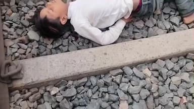 बदरवास: इंटरसिटी ट्रेन की चपेट में आए 12 वर्षीय दीपक की इलाज के दौरान मौत