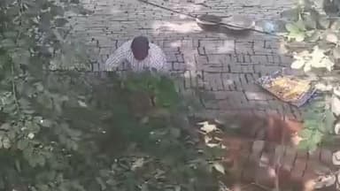 गोला: बड़हलगंज में विवादित जमीन पर निर्माण का आरोप, महिला ने पुलिस से की शिकायत, मामला कोर्ट में विचाराधीन