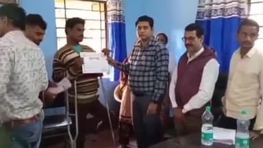 चंदनकियारी: साबड़ा पंचायत में चास SDM पहुंचे, मईया सम्मान योजना के लिए उमड़ी आवेदकों की भीड़