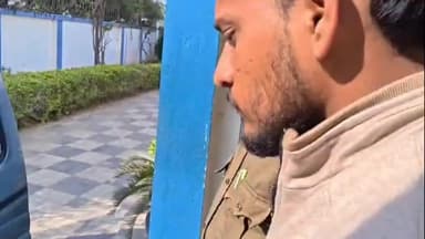 আউশগ্রাম ১: প্রায় ২৭ লক্ষ টাকা সাইবার প্রতারণার অভিযোগ, ভিনরাজ্য থেকে এক যুবককে গ্রেপ্তার করল গুসকরা ফাঁড়ির পুলিশ