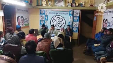 সীমলাপাল: সিমলাপাল ব্লকের টোটো চালকদের সাথে রেজিস্ট্রেশন সম্পর্কিত সমস্যার নিয়ে আলোচনা করলেন তালডাংরা বিধায়ক