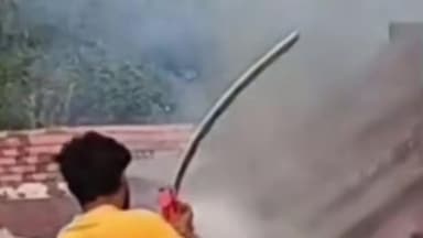 सिंदेवाही: मेंढा माल मध्ये घराला लागली भीषण आग शेतकऱ्याचे लाखोचे झाले नुकसान