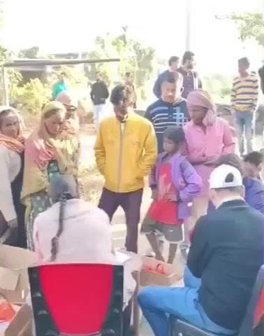 पोठिया: छत्तरगाछ मियांबस्ती में किसान संवाद और पशु चिकित्सा शिविर का आयोजन, सैकड़ों पशुओं का हुआ मुफ्त इलाज