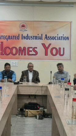 तिजारा: भिवाड़ी में वायु प्रदूषण पर BIIA की आपात बैठक, प्लास्टिक, लकड़ी और टायर जलाने पर पूर्ण प्रतिबंध