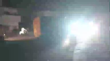 शिरोळ: शिरोळ–नृसिंहवाडी मार्गावर जनता हायस्कूलजवळ उसाने भरलेली ट्रॉली पलटी होऊन झालेल्या दुर्घटनेत ट्रॉलीचे मोठे नुकसान