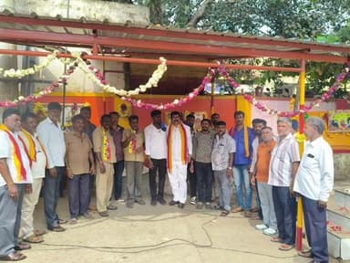 ಚನ್ನಪಟ್ಟಣ: ಪಟ್ಟಣದ ಜೈ ಭುವನೇಶ್ವರಿ ಆಟೋ ಚಾಲಕರ ಸಂಘ ವತಿಯಿಂದ ನಡೆದ ಕನ್ನಡ ರಾಜ್ಯೋತ್ಸವದ ಸಂಭ್ರಮ