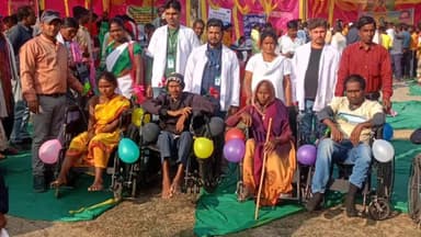 रंका: विश्रामपुर पंचायत में 'आपकी योजना–आपकी सरकार–आपके द्वार' कार्यक्रम में दिव्यांगजनों को मिली राहत