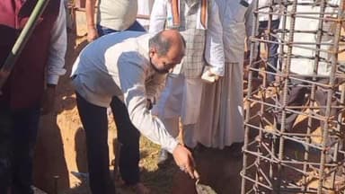 করিমগঞ্জ: রহিমপুর উচ্চ মাধ্যমিক বিদ্যালয়ের বিজ্ঞান পরীক্ষাগার নির্মাণের শিলান্যাস করলেন জেলা বিজেপির প্রাক্তন সভাপতি