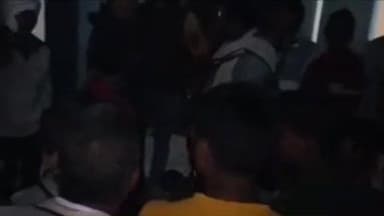 मिल्कीपुर: मजनाई गांव में स्वच्छ भारत मिशन के तहत घरों पर नेम प्लेट लगाने गए कार्मिक के साथ की गई मारपीट