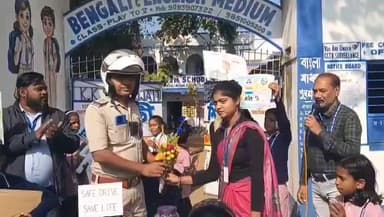 জামুরিয়া: পথ নিরাপত্তা কর্মসূচি পালন করলো খাসকেন্দা সরস্বতী শিশু মন্দিরের কচিকাঁচারা