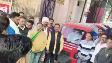 रसड़ा: रसड़ा में घर-घर पहुंचेगी कूड़ा गाड़ी, चेयरमैन ने 8 नई कूड़ा गाड़ियों को दिखाई हरी झंडी