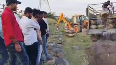 बैसि: मछली आढ़त में बेची जा रही थाई मांगुर, पूर्व में भी हुई कार्रवाई, दो ट्रक मांगुर मछली जब्त कर दफनाई गई