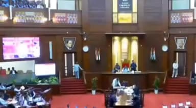 চেঙা: বিশ্ববিদ্যালয় আৰু বোর্ড সমূহে সময়মতে পৰীক্ষা পতা আৰু ফলাফল ঘোষণা নকৰে বুলি সদনত মন্তব্য কৰে বিধায়ক আশ্ৰাফুল হুছেইনে