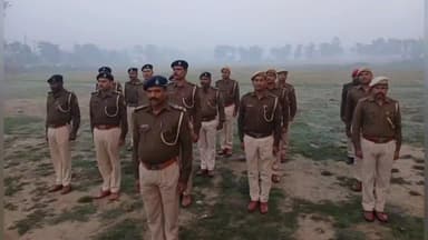 सिंघेश्वर: एसपी के निर्देश पर पुलिस केंद्र सिंहेश्वर में पुलिस पदाधिकारी व कर्मियों के लिए अनुशासन परेड का आयोजन
