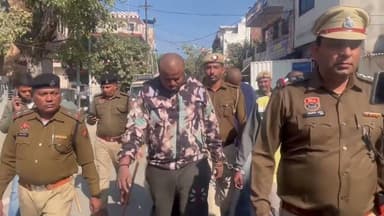 युवती का पीछा करने वालों के मुंडवाए सिर:अंबाला बाजार मेंपरेड कराई,बोले-किसीलड़की की तरफ नहीं देखेंगे