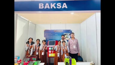 বাক্সা: বাক্সা জিঃপৰা বাচনি হৈ ৰাজ্যিক পৰ্যায়ত গুৱাহাটীৰ মনিৰাম দেৱান ট্ৰেড চেন্টাৰত অনুষ্ঠিত হোৱা বিজ্ঞান প্ৰদৰ্শনীত অংশগ্ৰহণ