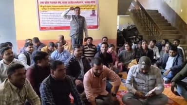 करनैलगंज: शादी से एक दिन पहले लेखपाल की मौत, गोण्डा में लेखपाल संघ ने किया बड़ा प्रदर्शन