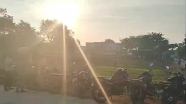 పటాన్చెరు: గుమ్మడిదల మున్సిపాలిటీ కేంద్రంలో రెండో రోజు కొనసాగుతున్న నామినేషన్