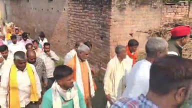 बांसडीह: कुशहर ग्राम सभा से मतदाता गहन पुनरीक्षण अभियान को लेकर सपा नेता नीरज सिंह गुड्डू ने चलाया जागरूकता अभियान