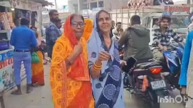 विद्यापति नगर: विद्यापति स्मारक चौक बना अवैध पार्किंग स्थल, लोगों को होती है परेशानी