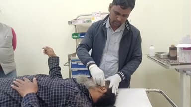 महागामा: मोहनपुर में सड़क हादसा, मोटरसाइकिल की टक्कर में एक व्यक्ति गंभीर घायल, सदर अस्पताल भेजा गया