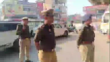 जसवंतनगर: नगर के बस स्टैंड चौराहे पर 112 पुलिस सेवा पर नुक्कड़ नाटक, महिलाओं की सुरक्षा और त्वरित सहायता की दी गई जानकारी