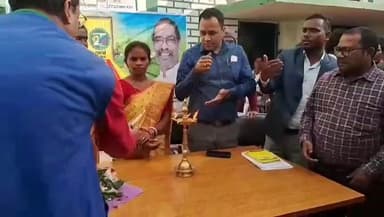 टुंडी: जाताखूंटी पंचायत में 'आपकी योजना, आपकी सरकार, आपके द्वार' कार्यक्रम के तहत शिविर का आयोजन