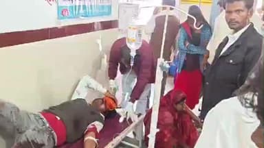 शाहगढ़: मोटरसाइकिलों की जोरदार टक्कर, महिला समेत चार लोग घायल