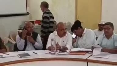 आबू रोड: आबूरोड के पंचायत समिति सभागार में साधारण बैठक आयोजित, जनप्रतिनिधियों ने डॉक्टर जल जीवन मिशन समेत कई मुद्दे उठाए