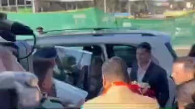 पंचकूला: मुख्यमंत्री ने पंचकुला-चंडीगढ़ रेलवे स्टेशन पर आत्मनिर्भर भारत के पर्चे यात्रियों को बांटे