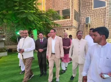 रामसर: बाड़मेर जैसलमेर सांसद उम्मेदा राम बेनिवाल ने शुक्रवार को रामसर क्षेत्र के दौरे पर कई कार्यक्रमों में लिया भाग