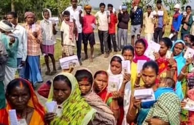 दाड़ी: मंईयां योजना का काउंटर नहीं होने से युवतियां हुईं परेशान