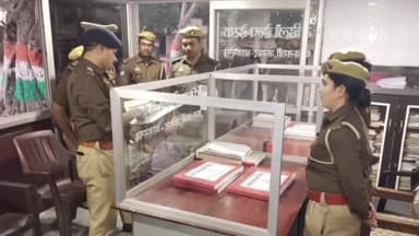 मेहनगर: तरवां थाना के सीओ भूपेश पांडेय ने किया त्रैमासिक निरीक्षण, थानाध्यक्ष को दिए आवश्यक दिशा निर्देश, मचा हड़कंप