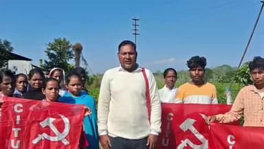 চাৰিদুৱাৰ: চৰকাৰে চাহ শ্ৰমিকক মাটিৰপট্টা দিয়াৰ সিদ্ধান্ত গ্ৰহণ কৰাত ৰঙাপৰাৰ পৰা চৰকাৰক কৃতজ্ঞতা জ্ঞাপন অখিল ভাৰতীয় চাহ মজদুৰ সংঘৰ