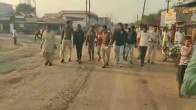 सिमगा: हथबंद पुलिस ने शातिर अपराधियों का निकाला जुलूस, विभिन्न लूट और चोरी की घटनाओं का किया खुलासा