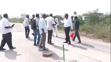 వర్ని: రోడ్ల మరమ్మతు పనులను యుద్ధ ప్రాతిపదికన పూర్తి చేయాలి.. జిల్లాలో పనుల ప్రగతిని పరిశీలించిన కలెక్టర్ వినయ్ కృష్ణారెడ్డి