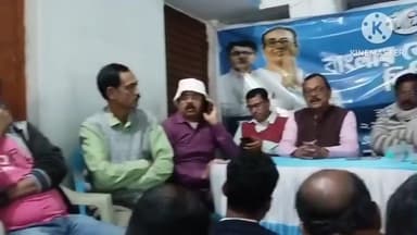 নলহাটি ২: নওয়াপাড়া অঞ্চলে তৃণমূলের বাংলার ভোটাধিকার রক্ষার্থে সহায়তা কেন্দ্রে বৈঠকে উপস্থিত INTTUC র জেলা সভাপতি