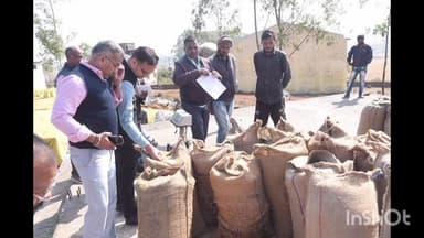 मैनपाट: मैनपाट पहुंचे सरगुजा कलेक्टर ने विभिन्न क्षेत्रों का दौरा किया, धान खरीदी केन्द्रों का औचक निरीक्षण कर दिए निर्देश