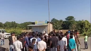 ওদালগুৰি: ওৰাঙৰ ফটাশিমলুত ভয়ংকৰ পথ দুৰ্ঘটনা
তীব্ৰবেগী বুলেট বাহনে খুন্দা মাৰিলে চলন্ত ট্ৰাকত