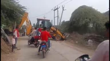 कमालपुरा में बाबा रामदेव प्राण प्रतिष्ठा कार्यक्रम में डिप्टी सीएम आएंगे, PWD ने सड़क के दोनों ओर सफाई कार्य शुरू किया