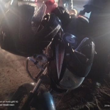 हसनगंज: लखनऊ-कानपुर हाईवे पर भल्ला फॉर्म चौराहे के पास कंटेनर ने बाइक सवार मां-बेटी को मारी टक्कर, दोनों घायल