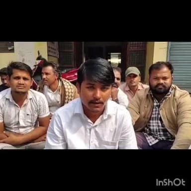 घाटोल: विधान सभा क्षेत्र घाटोल में किसानों ने यूरिया खाद की मांग को लेकर अनिश्चितकालीन धरना प्रदर्शन किया