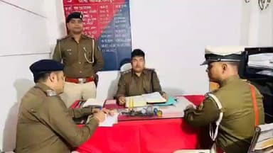 बरारी: सेमापुर थाने में डीएसपी का औचक निरीक्षण, कार्य गुणवत्ता और अनुशासन पर दिए सख्त निर्देश