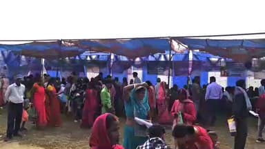 टंडवा: कबरा पंचायत में 'सरकार आपके द्वार' कार्यक्रम आयोजित, लोगों ने आवेदन जमा किए