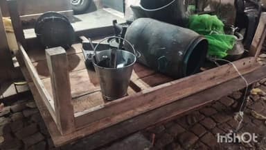 मनसाही: अरमरा गांव में पुलिस ने हत्या के आरोपी के घर में कुर्की-जप्ती की कार्रवाई की