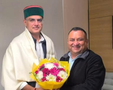 कुमारसैन: कांग्रेस के नवनियुक्त प्रदेशाध्यक्ष विनय कुमार ने नई दिल्ली में सचिन पायलट और उपमुख्यमंत्री मुकेश अग्निहोत्री से मुलाकात की