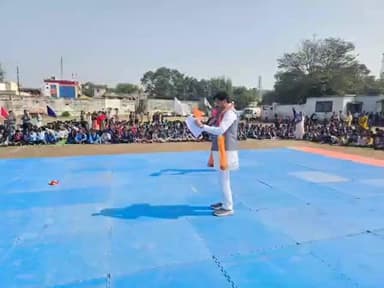 कसरावद: सांसद खेल महोत्सव के विकासखंड स्तरीय आयोजन का शुभारंभ, खेल प्रतिभाओं को मिलेगा प्रोत्साहन