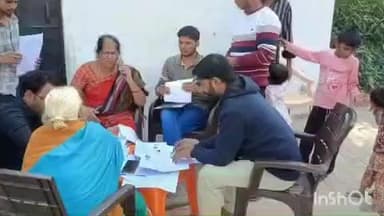 डलमऊ: डलमऊ में एसआईआर फॉर्म भरवाने में कस्बेवासी आए आगे, बीएलओ का मिल रहा पूरा सहयोग